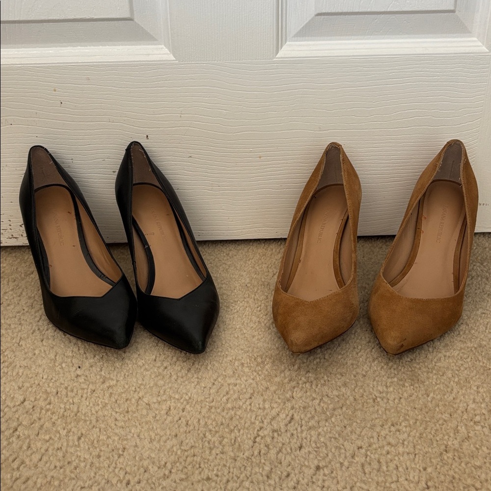 2 pairs for one price! Banana Republic